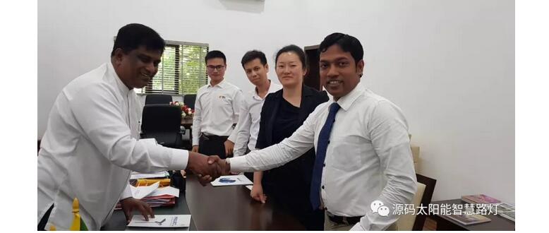 總統(tǒng)、發(fā)展局主席齊齊發(fā)聲，源碼火遍這個(gè)國(guó)家！