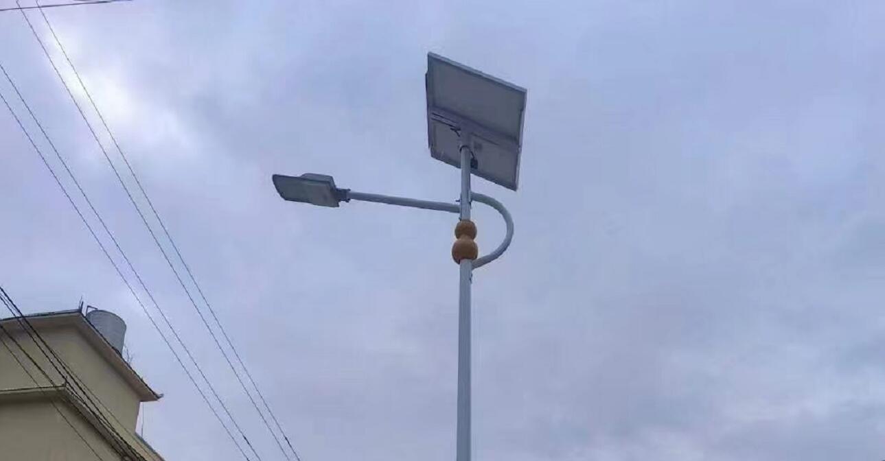 晶體硅太陽能電池發展及方陣